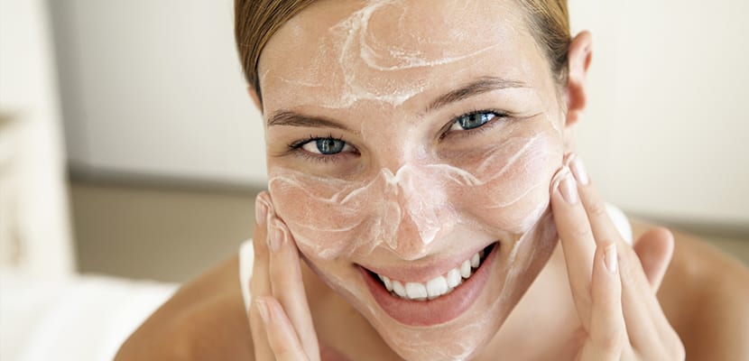 Esattamente come eliminare acnes dal viso e anche prendersi cura della pelle