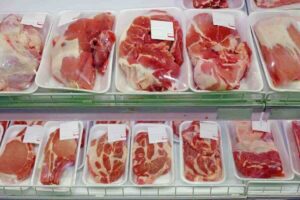 vaschette di carne bancone macelleria
